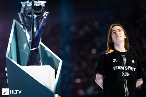 WBGvsNIP首发公布：Rookie中路对阵Xiaohu，Leyan直面Tarzan