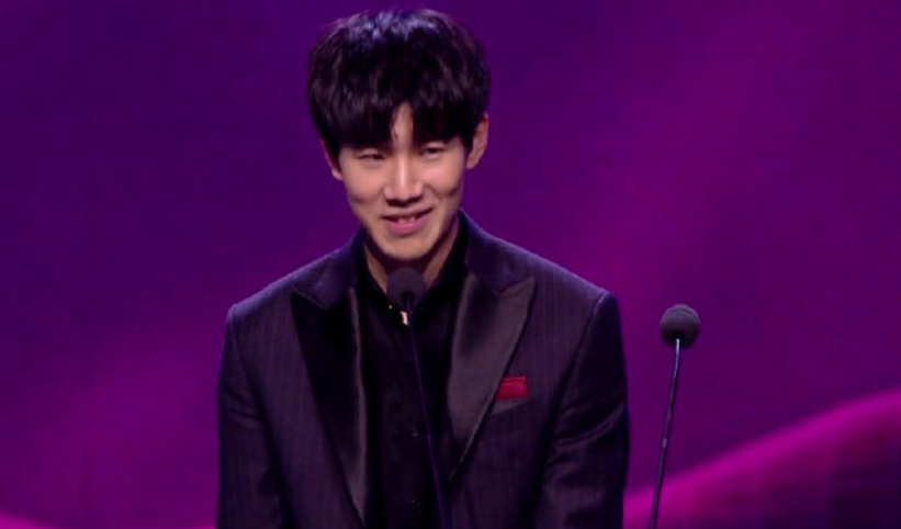 BLG实力太强了！水晶哥：Xun在苦笑 这个联赛冠军对他们来讲太简单了