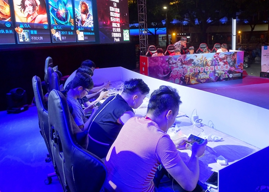 PSG官宣新赛季大名单：上单Hanabi与Azhi轮换