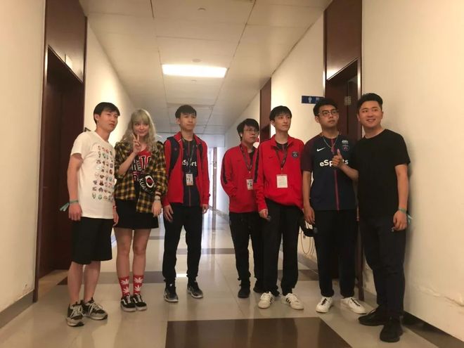 非需求骤降