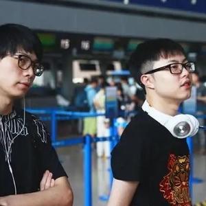 DOTA2 震中杯：RNG零比二惨遭自己二队SAG淘汰