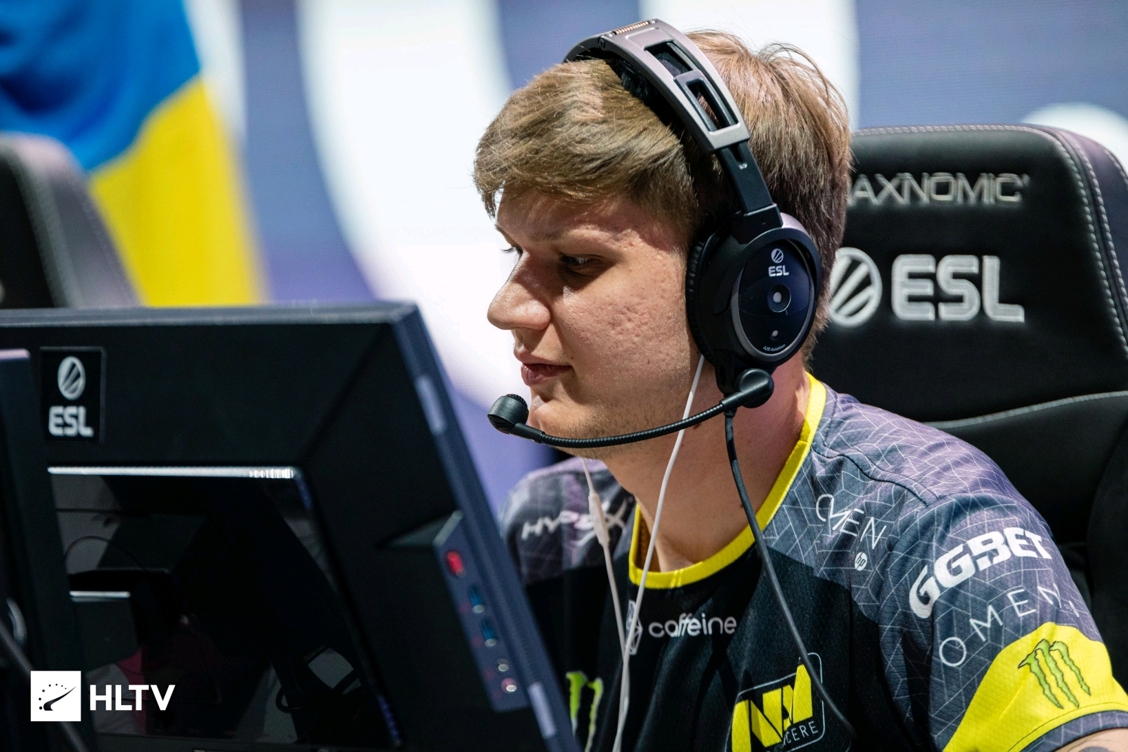 Team WE 3-1战胜OMG，晋级下一轮